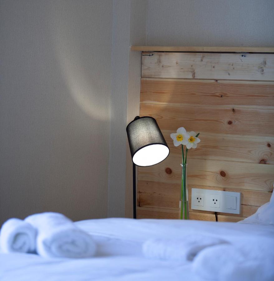 Hotel Lahili Местия Экстерьер фото