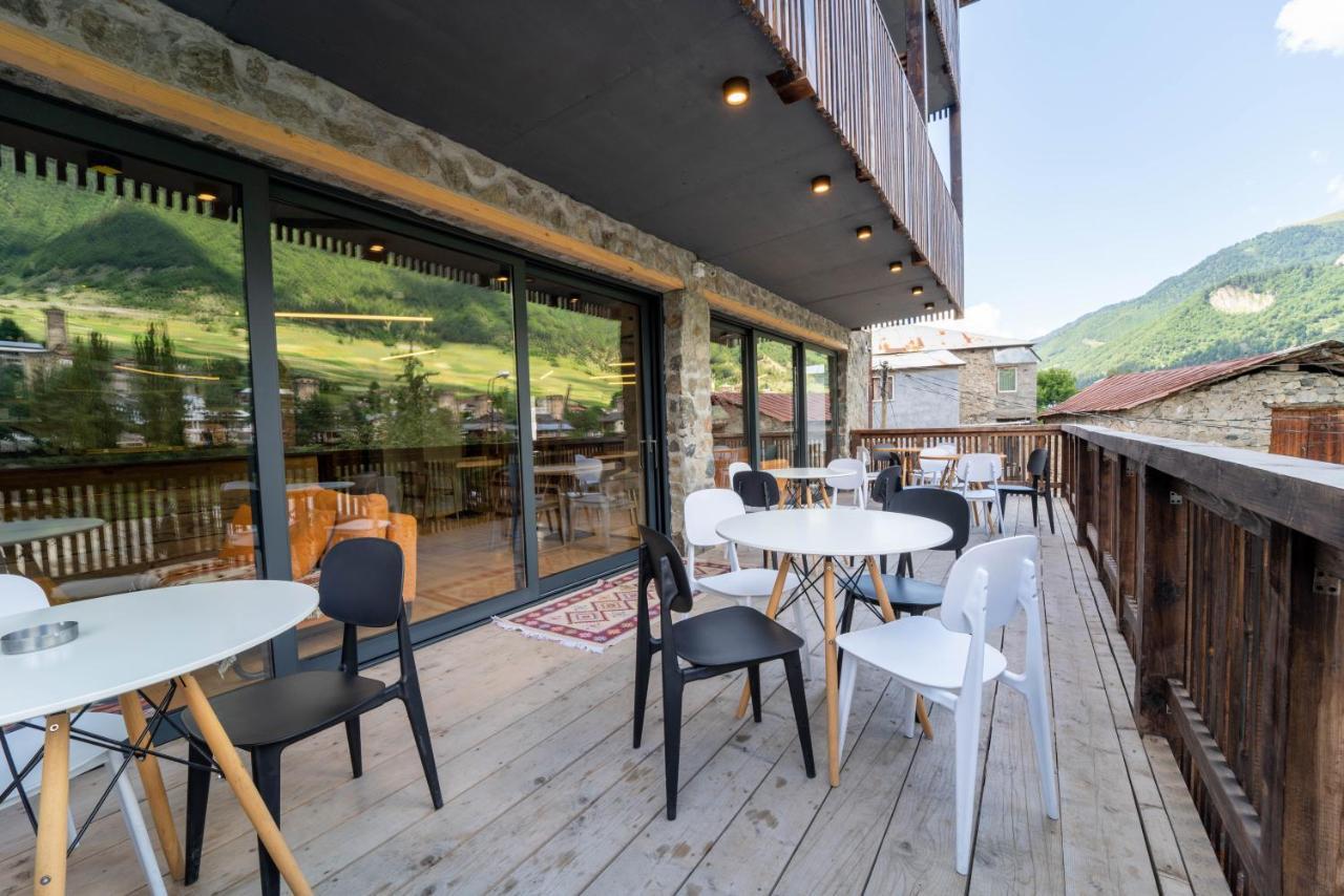 Hotel Lahili Местия Экстерьер фото