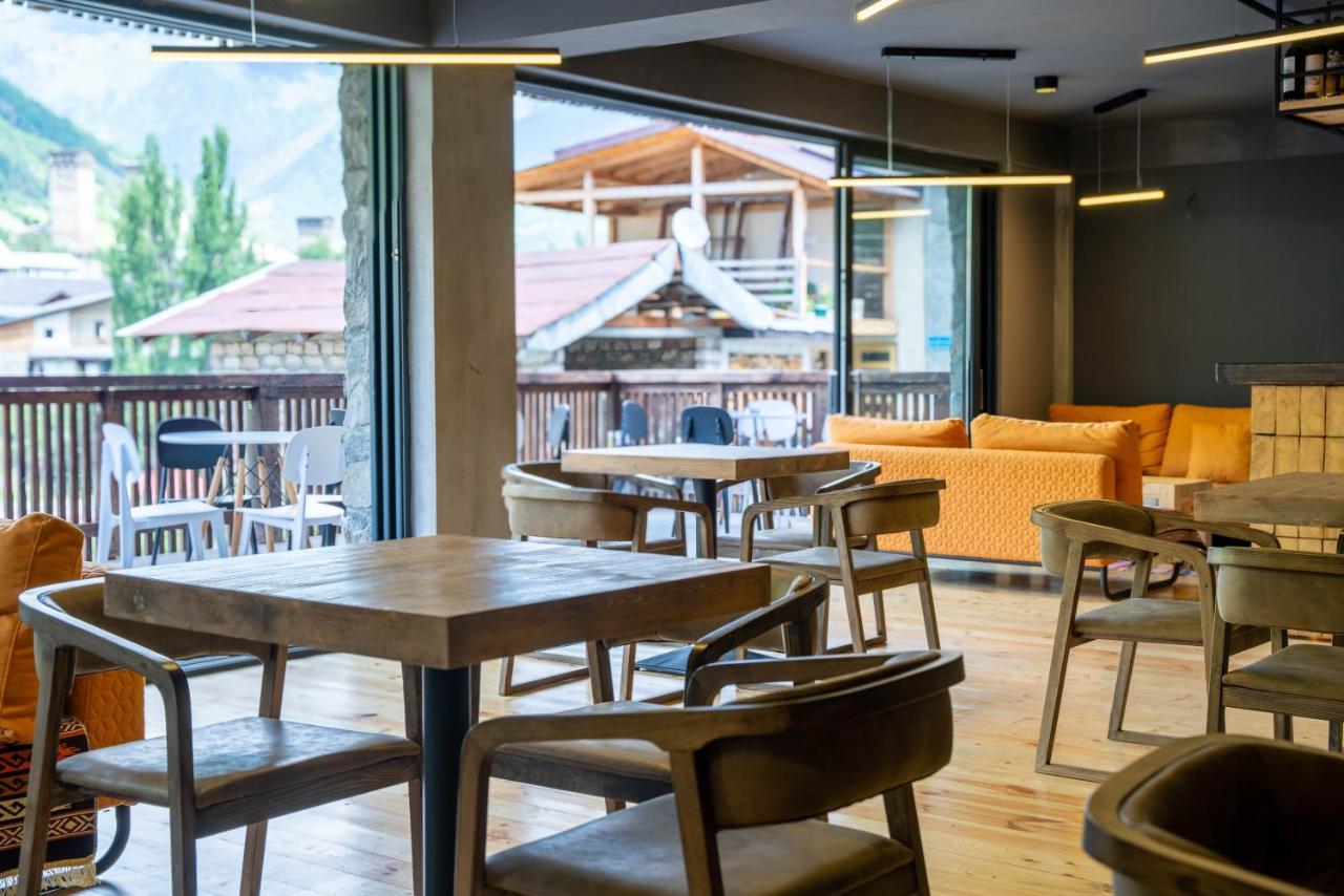 Hotel Lahili Местия Экстерьер фото