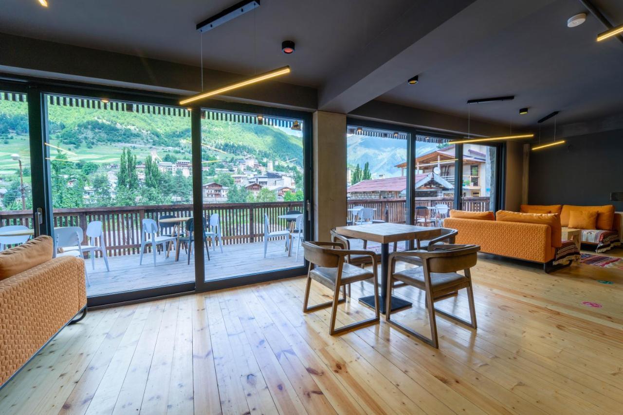 Hotel Lahili Местия Экстерьер фото