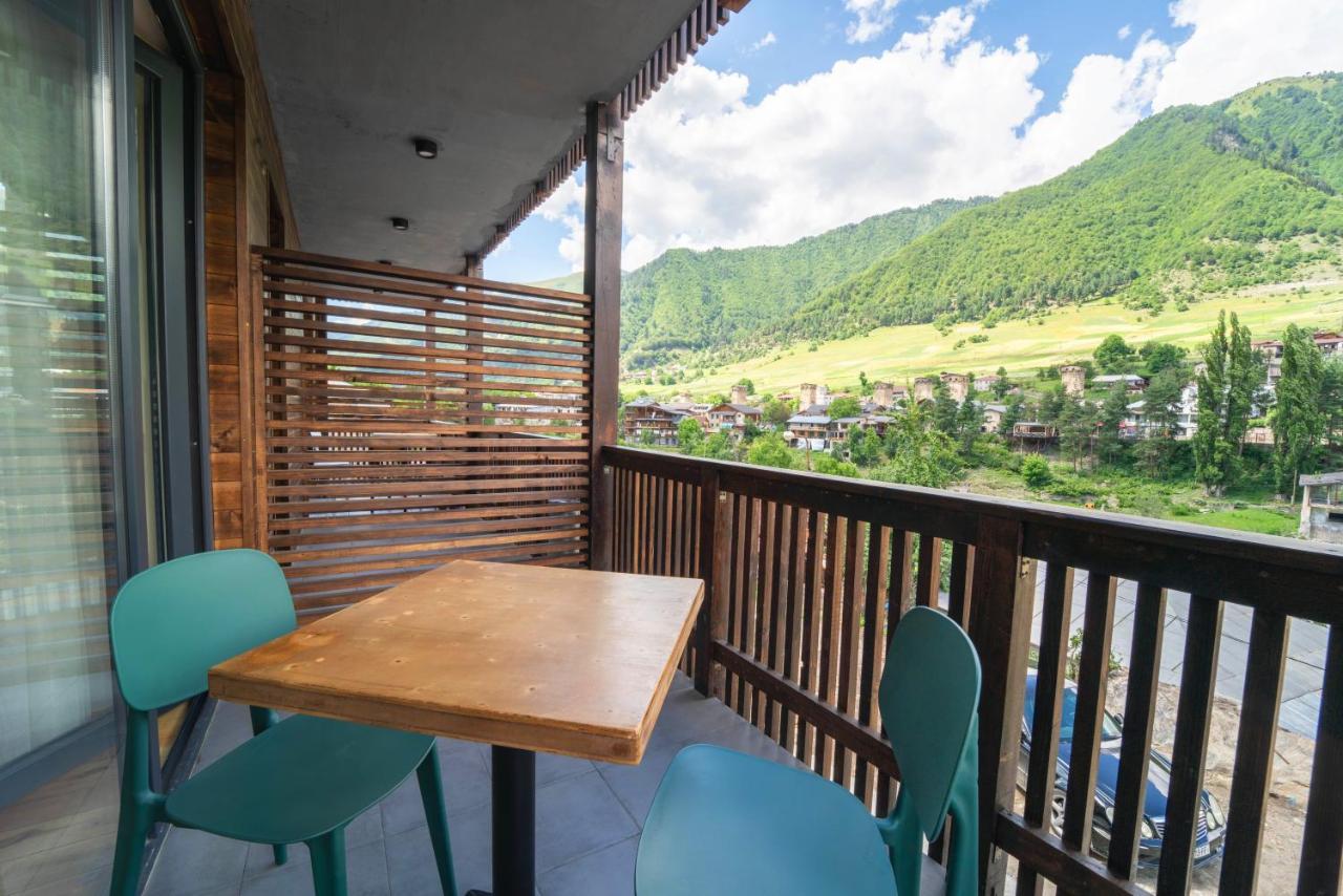 Hotel Lahili Местия Экстерьер фото