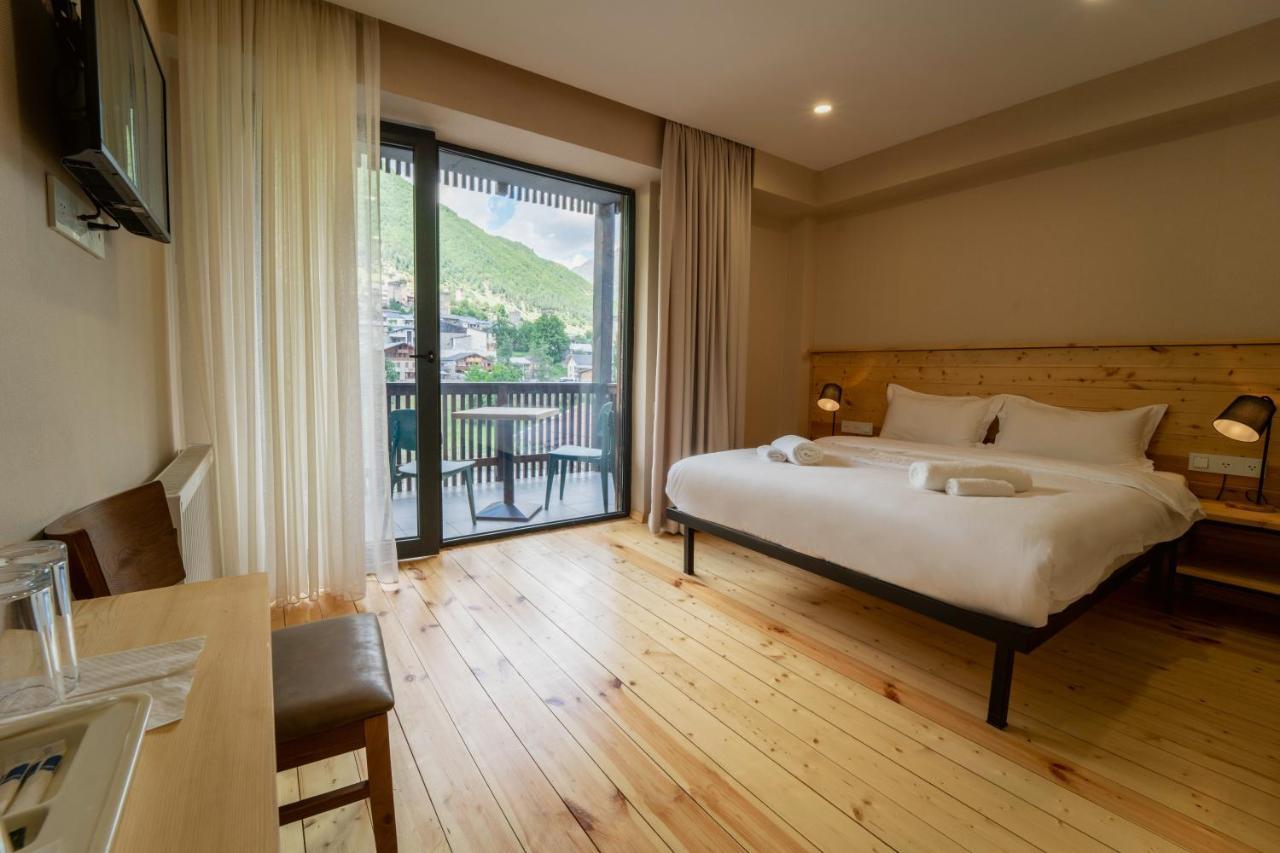 Hotel Lahili Местия Экстерьер фото