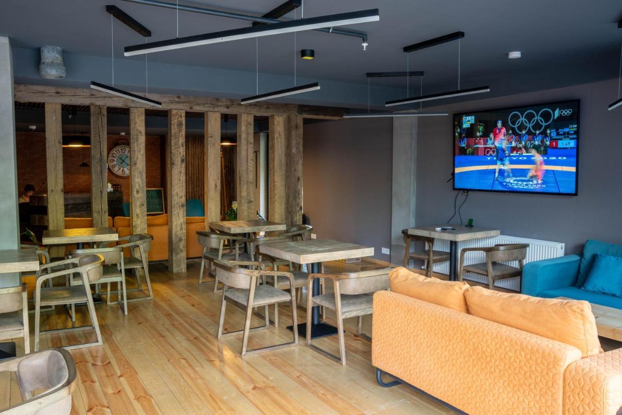 Hotel Lahili Местия Экстерьер фото